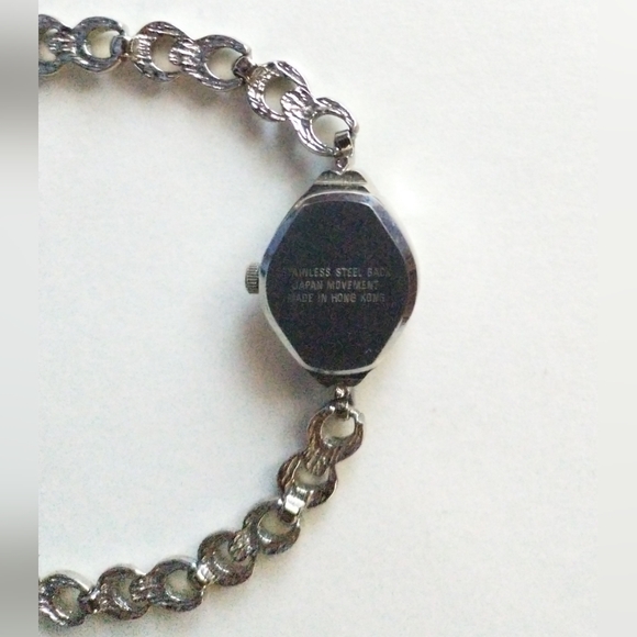 Vintage Netsuke Women WristWatch Marcasite Quartz Bracelet 7" - Picture 2 of 7